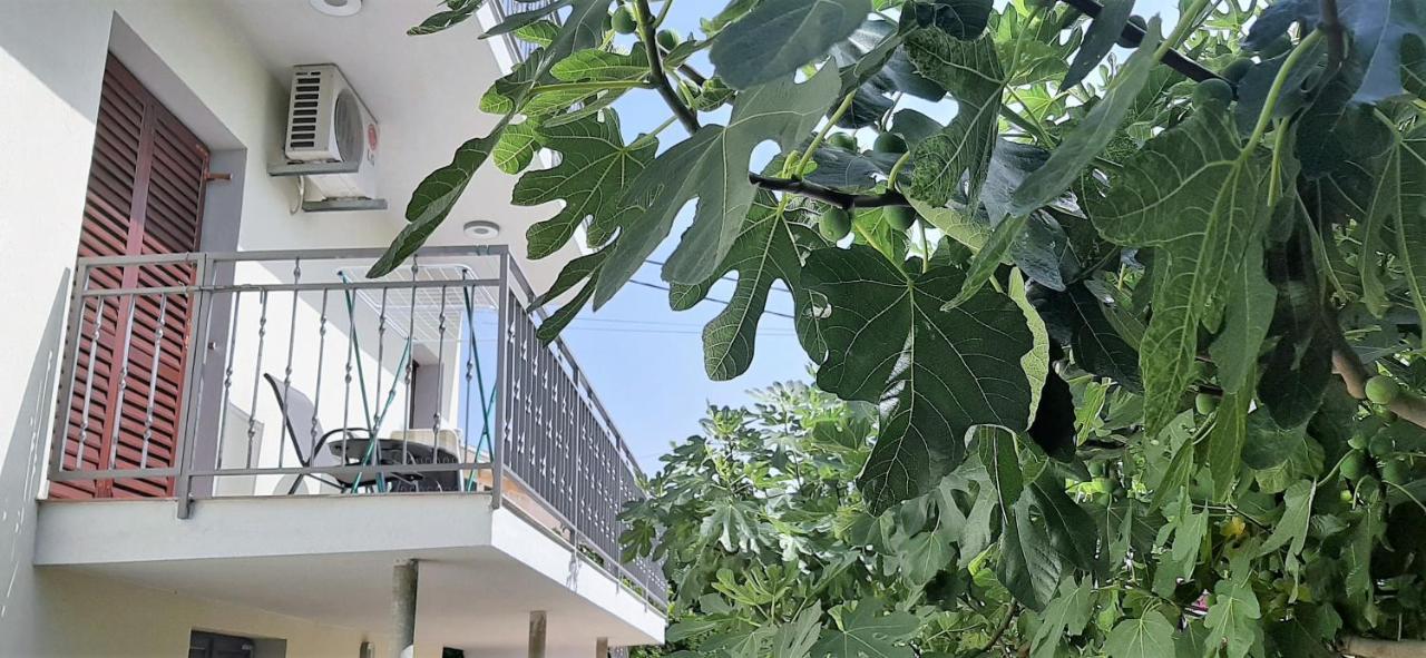 Apartments Figos トロギール エクステリア 写真