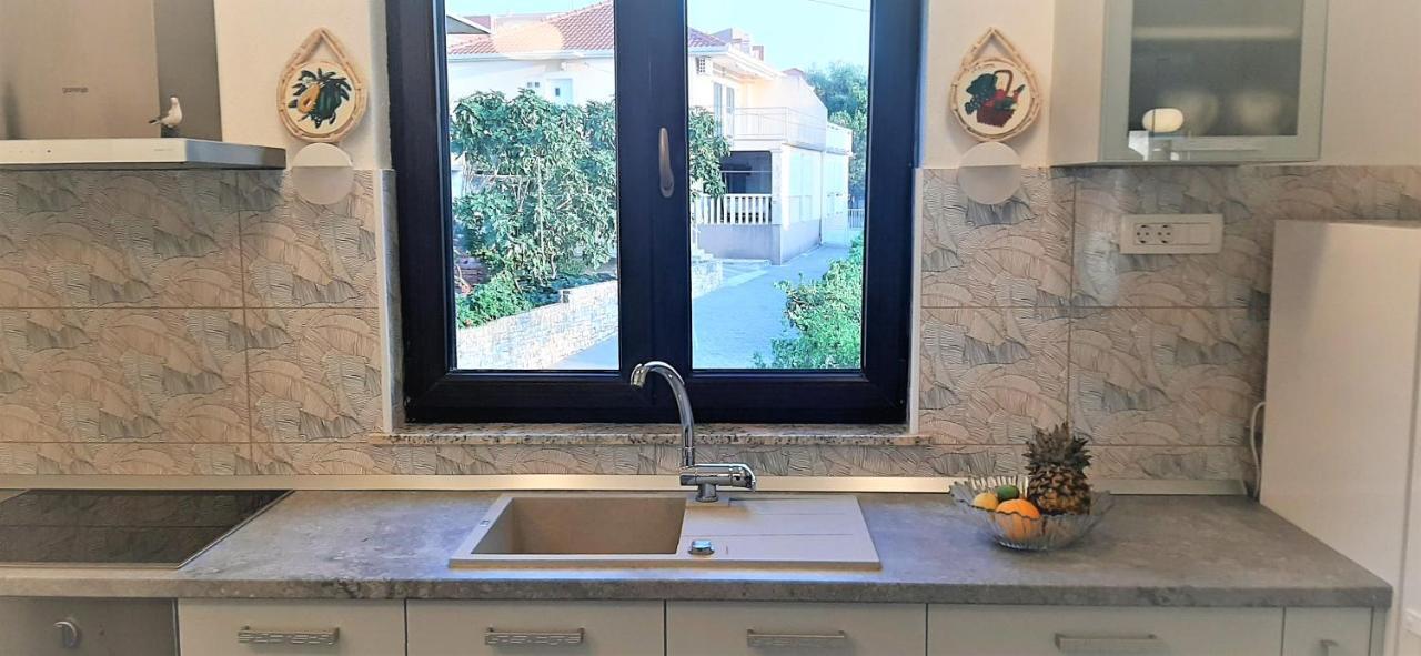 Apartments Figos トロギール エクステリア 写真